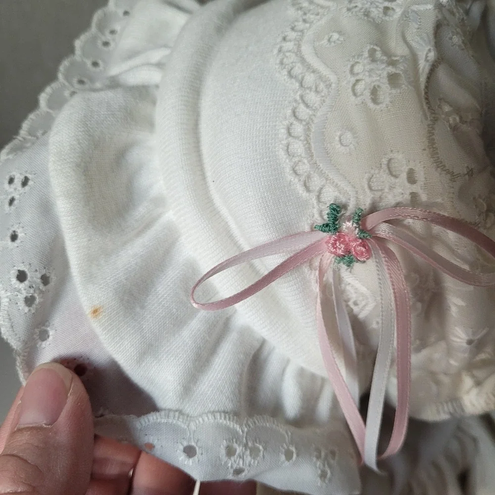 1998 Royal Vienna Doll 